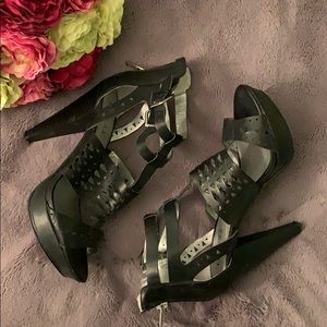 Strappy black Guess heels